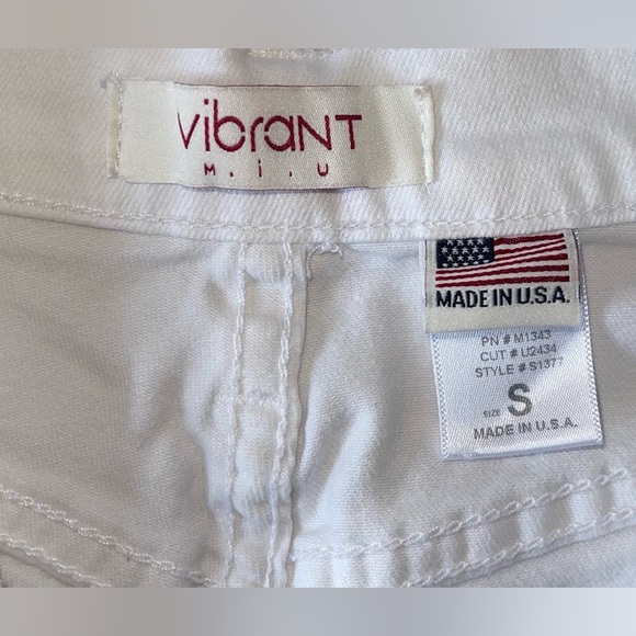 White Jean Shorts - Size Small - Picture 3 of 4